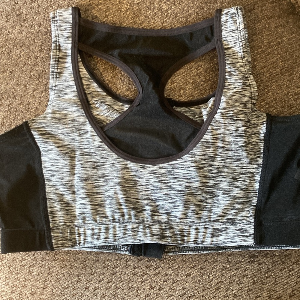 Ruby Ribbon Gray Zip-Front Sports Bra Size 36 - Picture 3 of 7